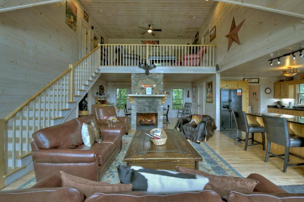 Champagne Chalet - Cuddleup Villa Morganton Luaran gambar
