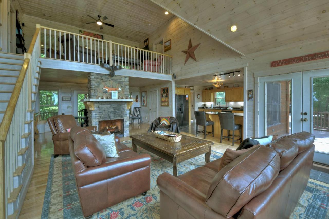 Champagne Chalet - Cuddleup Villa Morganton Luaran gambar